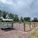 Blue Grass Ranch - Mobilhome Cactus & Jacuzzi