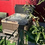 Blue Grass Ranch - Mobilhome Cactus & Jacuzzi Campsite *
