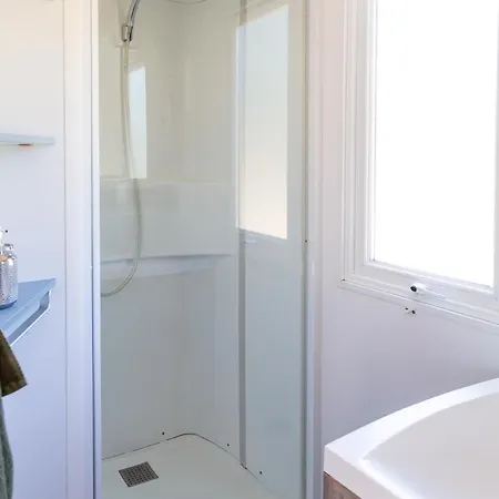Blue Grass Ranch - Mobilhome Cactus & Jacuzzi Kemping