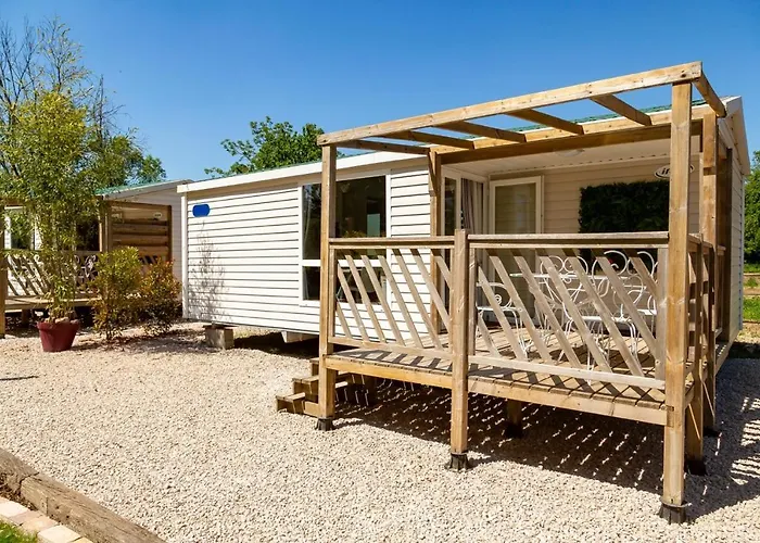 Parque de Campismo Blue Grass Ranch - Mobilhome Cactus & Jacuzzi *